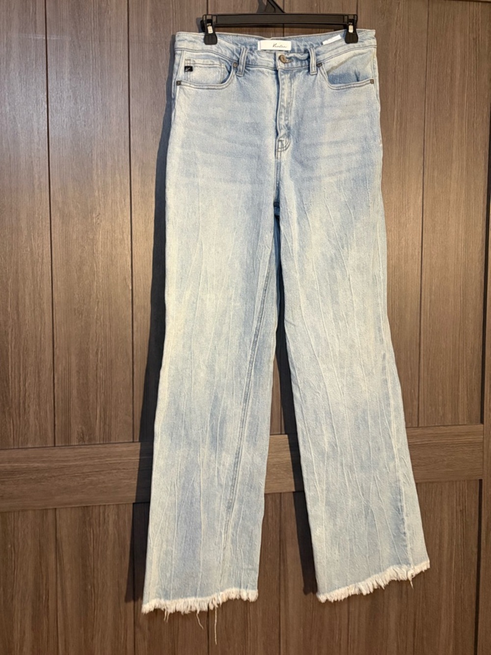 KanCan Light Blue Jeans with Frayed Hem Size 11/29